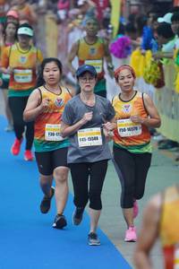 BIB: 16579, 173, 15588
                            <button type="button" onclick="openModal(7317250)" class="btn btn-primary btn-sm float-right btn-popup" data-toggle="modal" data-target=".modal-high-quality">
                        <i class="fas fa-shopping-cart"></i> Add to Cart
                    </button>
                                            <button type="button" onclick="isThisMe(7317250, true)" class="btn btn-success btn-sm float-right btn-popup btn-isme hidden" data-toggle="tooltip" data-placement="bottom" title="นี่คือรูปของคุณใช่ไหม คลิกที่นี่เพื่อเอาเข้าอัลบั้ม">
                        <i class="fas fa-plus"></i> Add to album
                    </button>
                    <button type="button" onclick="isThisMe(7317250, false)" class="btn btn-warning btn-sm float-right btn-popup btn-isnotme hidden">
                        <i class="fas fa-ban"></i> Remove from album
                    </button>