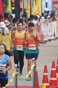 BIB: 47401, 42198
                            <button type="button" onclick="openModal(7687259)" class="btn btn-primary btn-sm float-right btn-popup" data-toggle="modal" data-target=".modal-high-quality">
                        <i class="fas fa-shopping-cart"></i> Add to Cart
                    </button>
                                            <button type="button" onclick="isThisMe(7687259, true)" class="btn btn-success btn-sm float-right btn-popup btn-isme hidden" data-toggle="tooltip" data-placement="bottom" title="นี่คือรูปของคุณใช่ไหม คลิกที่นี่เพื่อเอาเข้าอัลบั้ม">
                        <i class="fas fa-plus"></i> Add to album
                    </button>
                    <button type="button" onclick="isThisMe(7687259, false)" class="btn btn-warning btn-sm float-right btn-popup btn-isnotme hidden">
                        <i class="fas fa-ban"></i> Remove from album
                    </button>