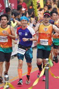 BIB: 42517, 42558, 41550
                            <button type="button" onclick="openModal(7681943)" class="btn btn-primary btn-sm float-right btn-popup" data-toggle="modal" data-target=".modal-high-quality">
                        <i class="fas fa-shopping-cart"></i> Add to Cart
                    </button>
                                            <button type="button" onclick="isThisMe(7681943, true)" class="btn btn-success btn-sm float-right btn-popup btn-isme hidden" data-toggle="tooltip" data-placement="bottom" title="นี่คือรูปของคุณใช่ไหม คลิกที่นี่เพื่อเอาเข้าอัลบั้ม">
                        <i class="fas fa-plus"></i> Add to album
                    </button>
                    <button type="button" onclick="isThisMe(7681943, false)" class="btn btn-warning btn-sm float-right btn-popup btn-isnotme hidden">
                        <i class="fas fa-ban"></i> Remove from album
                    </button>