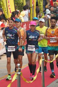 BIB: 354292, 45797, 41037
                            <button type="button" onclick="openModal(7810864)" class="btn btn-primary btn-sm float-right btn-popup" data-toggle="modal" data-target=".modal-high-quality">
                        <i class="fas fa-shopping-cart"></i> Add to Cart
                    </button>
                                            <button type="button" onclick="isThisMe(7810864, true)" class="btn btn-success btn-sm float-right btn-popup btn-isme hidden" data-toggle="tooltip" data-placement="bottom" title="นี่คือรูปของคุณใช่ไหม คลิกที่นี่เพื่อเอาเข้าอัลบั้ม">
                        <i class="fas fa-plus"></i> Add to album
                    </button>
                    <button type="button" onclick="isThisMe(7810864, false)" class="btn btn-warning btn-sm float-right btn-popup btn-isnotme hidden">
                        <i class="fas fa-ban"></i> Remove from album
                    </button>