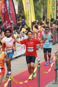 BIB: 100, 41013, 41397
                            <button type="button" onclick="openModal(7690085)" class="btn btn-primary btn-sm float-right btn-popup" data-toggle="modal" data-target=".modal-high-quality">
                        <i class="fas fa-shopping-cart"></i> Add to Cart
                    </button>
                                            <button type="button" onclick="isThisMe(7690085, true)" class="btn btn-success btn-sm float-right btn-popup btn-isme hidden" data-toggle="tooltip" data-placement="bottom" title="นี่คือรูปของคุณใช่ไหม คลิกที่นี่เพื่อเอาเข้าอัลบั้ม">
                        <i class="fas fa-plus"></i> Add to album
                    </button>
                    <button type="button" onclick="isThisMe(7690085, false)" class="btn btn-warning btn-sm float-right btn-popup btn-isnotme hidden">
                        <i class="fas fa-ban"></i> Remove from album
                    </button>