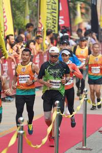 BIB: 410
                            <button type="button" onclick="openModal(7713001)" class="btn btn-primary btn-sm float-right btn-popup" data-toggle="modal" data-target=".modal-high-quality">
                        <i class="fas fa-shopping-cart"></i> Add to Cart
                    </button>
                                            <button type="button" onclick="isThisMe(7713001, true)" class="btn btn-success btn-sm float-right btn-popup btn-isme hidden" data-toggle="tooltip" data-placement="bottom" title="นี่คือรูปของคุณใช่ไหม คลิกที่นี่เพื่อเอาเข้าอัลบั้ม">
                        <i class="fas fa-plus"></i> Add to album
                    </button>
                    <button type="button" onclick="isThisMe(7713001, false)" class="btn btn-warning btn-sm float-right btn-popup btn-isnotme hidden">
                        <i class="fas fa-ban"></i> Remove from album
                    </button>