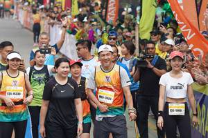 BIB: 17484, 15333, 10491
                            <button type="button" onclick="openModal(7807586)" class="btn btn-primary btn-sm float-right btn-popup" data-toggle="modal" data-target=".modal-high-quality">
                        <i class="fas fa-shopping-cart"></i> Add to Cart
                    </button>
                                            <button type="button" onclick="isThisMe(7807586, true)" class="btn btn-success btn-sm float-right btn-popup btn-isme hidden" data-toggle="tooltip" data-placement="bottom" title="นี่คือรูปของคุณใช่ไหม คลิกที่นี่เพื่อเอาเข้าอัลบั้ม">
                        <i class="fas fa-plus"></i> Add to album
                    </button>
                    <button type="button" onclick="isThisMe(7807586, false)" class="btn btn-warning btn-sm float-right btn-popup btn-isnotme hidden">
                        <i class="fas fa-ban"></i> Remove from album
                    </button>