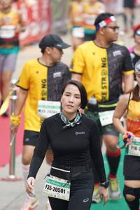 BIB: 20501
                            <button type="button" onclick="openModal(7722016)" class="btn btn-primary btn-sm float-right btn-popup" data-toggle="modal" data-target=".modal-high-quality">
                        <i class="fas fa-shopping-cart"></i> Add to Cart
                    </button>
                                            <button type="button" onclick="isThisMe(7722016, true)" class="btn btn-success btn-sm float-right btn-popup btn-isme hidden" data-toggle="tooltip" data-placement="bottom" title="นี่คือรูปของคุณใช่ไหม คลิกที่นี่เพื่อเอาเข้าอัลบั้ม">
                        <i class="fas fa-plus"></i> Add to album
                    </button>
                    <button type="button" onclick="isThisMe(7722016, false)" class="btn btn-warning btn-sm float-right btn-popup btn-isnotme hidden">
                        <i class="fas fa-ban"></i> Remove from album
                    </button>