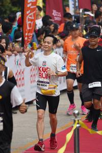 BIB: 446471, 46834
                            <button type="button" onclick="openModal(7675280)" class="btn btn-primary btn-sm float-right btn-popup" data-toggle="modal" data-target=".modal-high-quality">
                        <i class="fas fa-shopping-cart"></i> Add to Cart
                    </button>
                                            <button type="button" onclick="isThisMe(7675280, true)" class="btn btn-success btn-sm float-right btn-popup btn-isme hidden" data-toggle="tooltip" data-placement="bottom" title="นี่คือรูปของคุณใช่ไหม คลิกที่นี่เพื่อเอาเข้าอัลบั้ม">
                        <i class="fas fa-plus"></i> Add to album
                    </button>
                    <button type="button" onclick="isThisMe(7675280, false)" class="btn btn-warning btn-sm float-right btn-popup btn-isnotme hidden">
                        <i class="fas fa-ban"></i> Remove from album
                    </button>