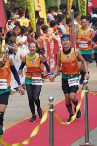 BIB: 45088, 5612, 45247
                            <button type="button" onclick="openModal(7763995)" class="btn btn-primary btn-sm float-right btn-popup" data-toggle="modal" data-target=".modal-high-quality">
                        <i class="fas fa-shopping-cart"></i> Add to Cart
                    </button>
                                            <button type="button" onclick="isThisMe(7763995, true)" class="btn btn-success btn-sm float-right btn-popup btn-isme hidden" data-toggle="tooltip" data-placement="bottom" title="นี่คือรูปของคุณใช่ไหม คลิกที่นี่เพื่อเอาเข้าอัลบั้ม">
                        <i class="fas fa-plus"></i> Add to album
                    </button>
                    <button type="button" onclick="isThisMe(7763995, false)" class="btn btn-warning btn-sm float-right btn-popup btn-isnotme hidden">
                        <i class="fas fa-ban"></i> Remove from album
                    </button>