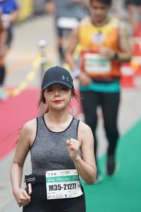 BIB: 2112, 21277
                            <button type="button" onclick="openModal(7745804)" class="btn btn-primary btn-sm float-right btn-popup" data-toggle="modal" data-target=".modal-high-quality">
                        <i class="fas fa-shopping-cart"></i> Add to Cart
                    </button>
                                            <button type="button" onclick="isThisMe(7745804, true)" class="btn btn-success btn-sm float-right btn-popup btn-isme hidden" data-toggle="tooltip" data-placement="bottom" title="นี่คือรูปของคุณใช่ไหม คลิกที่นี่เพื่อเอาเข้าอัลบั้ม">
                        <i class="fas fa-plus"></i> Add to album
                    </button>
                    <button type="button" onclick="isThisMe(7745804, false)" class="btn btn-warning btn-sm float-right btn-popup btn-isnotme hidden">
                        <i class="fas fa-ban"></i> Remove from album
                    </button>
