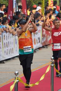 BIB: 10111, 42209, 42455
                            <button type="button" onclick="openModal(7723268)" class="btn btn-primary btn-sm float-right btn-popup" data-toggle="modal" data-target=".modal-high-quality">
                        <i class="fas fa-shopping-cart"></i> Add to Cart
                    </button>
                                            <button type="button" onclick="isThisMe(7723268, true)" class="btn btn-success btn-sm float-right btn-popup btn-isme hidden" data-toggle="tooltip" data-placement="bottom" title="นี่คือรูปของคุณใช่ไหม คลิกที่นี่เพื่อเอาเข้าอัลบั้ม">
                        <i class="fas fa-plus"></i> Add to album
                    </button>
                    <button type="button" onclick="isThisMe(7723268, false)" class="btn btn-warning btn-sm float-right btn-popup btn-isnotme hidden">
                        <i class="fas fa-ban"></i> Remove from album
                    </button>