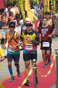BIB: 401, 42750, 45896
                            <button type="button" onclick="openModal(7811762)" class="btn btn-primary btn-sm float-right btn-popup" data-toggle="modal" data-target=".modal-high-quality">
                        <i class="fas fa-shopping-cart"></i> Add to Cart
                    </button>
                                            <button type="button" onclick="isThisMe(7811762, true)" class="btn btn-success btn-sm float-right btn-popup btn-isme hidden" data-toggle="tooltip" data-placement="bottom" title="นี่คือรูปของคุณใช่ไหม คลิกที่นี่เพื่อเอาเข้าอัลบั้ม">
                        <i class="fas fa-plus"></i> Add to album
                    </button>
                    <button type="button" onclick="isThisMe(7811762, false)" class="btn btn-warning btn-sm float-right btn-popup btn-isnotme hidden">
                        <i class="fas fa-ban"></i> Remove from album
                    </button>