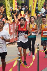BIB: 4669, 45334, 5954
                            <button type="button" onclick="openModal(7775350)" class="btn btn-primary btn-sm float-right btn-popup" data-toggle="modal" data-target=".modal-high-quality">
                        <i class="fas fa-shopping-cart"></i> Add to Cart
                    </button>
                                            <button type="button" onclick="isThisMe(7775350, true)" class="btn btn-success btn-sm float-right btn-popup btn-isme hidden" data-toggle="tooltip" data-placement="bottom" title="นี่คือรูปของคุณใช่ไหม คลิกที่นี่เพื่อเอาเข้าอัลบั้ม">
                        <i class="fas fa-plus"></i> Add to album
                    </button>
                    <button type="button" onclick="isThisMe(7775350, false)" class="btn btn-warning btn-sm float-right btn-popup btn-isnotme hidden">
                        <i class="fas fa-ban"></i> Remove from album
                    </button>