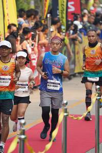 BIB: 46801, 41332, 45179
                            <button type="button" onclick="openModal(7757659)" class="btn btn-primary btn-sm float-right btn-popup" data-toggle="modal" data-target=".modal-high-quality">
                        <i class="fas fa-shopping-cart"></i> Add to Cart
                    </button>
                                            <button type="button" onclick="isThisMe(7757659, true)" class="btn btn-success btn-sm float-right btn-popup btn-isme hidden" data-toggle="tooltip" data-placement="bottom" title="นี่คือรูปของคุณใช่ไหม คลิกที่นี่เพื่อเอาเข้าอัลบั้ม">
                        <i class="fas fa-plus"></i> Add to album
                    </button>
                    <button type="button" onclick="isThisMe(7757659, false)" class="btn btn-warning btn-sm float-right btn-popup btn-isnotme hidden">
                        <i class="fas fa-ban"></i> Remove from album
                    </button>