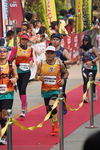 BIB: 40248, 48208, 960
                            <button type="button" onclick="openModal(7809833)" class="btn btn-primary btn-sm float-right btn-popup" data-toggle="modal" data-target=".modal-high-quality">
                        <i class="fas fa-shopping-cart"></i> Add to Cart
                    </button>
                                            <button type="button" onclick="isThisMe(7809833, true)" class="btn btn-success btn-sm float-right btn-popup btn-isme hidden" data-toggle="tooltip" data-placement="bottom" title="นี่คือรูปของคุณใช่ไหม คลิกที่นี่เพื่อเอาเข้าอัลบั้ม">
                        <i class="fas fa-plus"></i> Add to album
                    </button>
                    <button type="button" onclick="isThisMe(7809833, false)" class="btn btn-warning btn-sm float-right btn-popup btn-isnotme hidden">
                        <i class="fas fa-ban"></i> Remove from album
                    </button>
