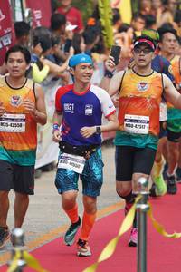 BIB: 42517, 42558, 41550
                            <button type="button" onclick="openModal(7681902)" class="btn btn-primary btn-sm float-right btn-popup" data-toggle="modal" data-target=".modal-high-quality">
                        <i class="fas fa-shopping-cart"></i> Add to Cart
                    </button>
                                            <button type="button" onclick="isThisMe(7681902, true)" class="btn btn-success btn-sm float-right btn-popup btn-isme hidden" data-toggle="tooltip" data-placement="bottom" title="นี่คือรูปของคุณใช่ไหม คลิกที่นี่เพื่อเอาเข้าอัลบั้ม">
                        <i class="fas fa-plus"></i> Add to album
                    </button>
                    <button type="button" onclick="isThisMe(7681902, false)" class="btn btn-warning btn-sm float-right btn-popup btn-isnotme hidden">
                        <i class="fas fa-ban"></i> Remove from album
                    </button>