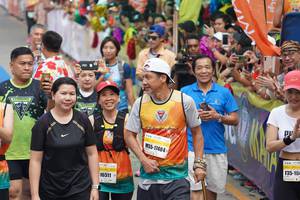 BIB: 17484, 104, 16511
                            <button type="button" onclick="openModal(7808006)" class="btn btn-primary btn-sm float-right btn-popup" data-toggle="modal" data-target=".modal-high-quality">
                        <i class="fas fa-shopping-cart"></i> Add to Cart
                    </button>
                                            <button type="button" onclick="isThisMe(7808006, true)" class="btn btn-success btn-sm float-right btn-popup btn-isme hidden" data-toggle="tooltip" data-placement="bottom" title="นี่คือรูปของคุณใช่ไหม คลิกที่นี่เพื่อเอาเข้าอัลบั้ม">
                        <i class="fas fa-plus"></i> Add to album
                    </button>
                    <button type="button" onclick="isThisMe(7808006, false)" class="btn btn-warning btn-sm float-right btn-popup btn-isnotme hidden">
                        <i class="fas fa-ban"></i> Remove from album
                    </button>