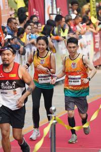 BIB: 45334, 4752, 46699
                            <button type="button" onclick="openModal(7775634)" class="btn btn-primary btn-sm float-right btn-popup" data-toggle="modal" data-target=".modal-high-quality">
                        <i class="fas fa-shopping-cart"></i> Add to Cart
                    </button>
                                            <button type="button" onclick="isThisMe(7775634, true)" class="btn btn-success btn-sm float-right btn-popup btn-isme hidden" data-toggle="tooltip" data-placement="bottom" title="นี่คือรูปของคุณใช่ไหม คลิกที่นี่เพื่อเอาเข้าอัลบั้ม">
                        <i class="fas fa-plus"></i> Add to album
                    </button>
                    <button type="button" onclick="isThisMe(7775634, false)" class="btn btn-warning btn-sm float-right btn-popup btn-isnotme hidden">
                        <i class="fas fa-ban"></i> Remove from album
                    </button>