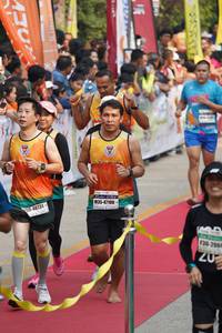 BIB: 47100, 40731, 206
                            <button type="button" onclick="openModal(7774508)" class="btn btn-primary btn-sm float-right btn-popup" data-toggle="modal" data-target=".modal-high-quality">
                        <i class="fas fa-shopping-cart"></i> Add to Cart
                    </button>
                                            <button type="button" onclick="isThisMe(7774508, true)" class="btn btn-success btn-sm float-right btn-popup btn-isme hidden" data-toggle="tooltip" data-placement="bottom" title="นี่คือรูปของคุณใช่ไหม คลิกที่นี่เพื่อเอาเข้าอัลบั้ม">
                        <i class="fas fa-plus"></i> Add to album
                    </button>
                    <button type="button" onclick="isThisMe(7774508, false)" class="btn btn-warning btn-sm float-right btn-popup btn-isnotme hidden">
                        <i class="fas fa-ban"></i> Remove from album
                    </button>