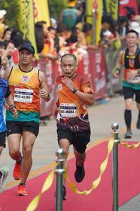 BIB: 46386, 46094
                            <button type="button" onclick="openModal(7686226)" class="btn btn-primary btn-sm float-right btn-popup" data-toggle="modal" data-target=".modal-high-quality">
                        <i class="fas fa-shopping-cart"></i> Add to Cart
                    </button>
                                            <button type="button" onclick="isThisMe(7686226, true)" class="btn btn-success btn-sm float-right btn-popup btn-isme hidden" data-toggle="tooltip" data-placement="bottom" title="นี่คือรูปของคุณใช่ไหม คลิกที่นี่เพื่อเอาเข้าอัลบั้ม">
                        <i class="fas fa-plus"></i> Add to album
                    </button>
                    <button type="button" onclick="isThisMe(7686226, false)" class="btn btn-warning btn-sm float-right btn-popup btn-isnotme hidden">
                        <i class="fas fa-ban"></i> Remove from album
                    </button>