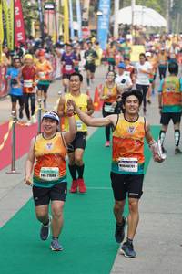 BIB: 40701, 21680, 6523
                            <button type="button" onclick="openModal(7743901)" class="btn btn-primary btn-sm float-right btn-popup" data-toggle="modal" data-target=".modal-high-quality">
                        <i class="fas fa-shopping-cart"></i> Add to Cart
                    </button>
                                            <button type="button" onclick="isThisMe(7743901, true)" class="btn btn-success btn-sm float-right btn-popup btn-isme hidden" data-toggle="tooltip" data-placement="bottom" title="นี่คือรูปของคุณใช่ไหม คลิกที่นี่เพื่อเอาเข้าอัลบั้ม">
                        <i class="fas fa-plus"></i> Add to album
                    </button>
                    <button type="button" onclick="isThisMe(7743901, false)" class="btn btn-warning btn-sm float-right btn-popup btn-isnotme hidden">
                        <i class="fas fa-ban"></i> Remove from album
                    </button>