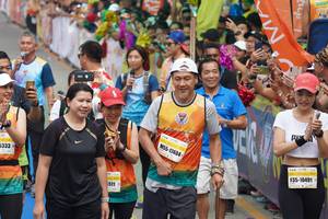 BIB: 17484, 5333, 10491, 511
                            <button type="button" onclick="openModal(7807932)" class="btn btn-primary btn-sm float-right btn-popup" data-toggle="modal" data-target=".modal-high-quality">
                        <i class="fas fa-shopping-cart"></i> Add to Cart
                    </button>
                                            <button type="button" onclick="isThisMe(7807932, true)" class="btn btn-success btn-sm float-right btn-popup btn-isme hidden" data-toggle="tooltip" data-placement="bottom" title="นี่คือรูปของคุณใช่ไหม คลิกที่นี่เพื่อเอาเข้าอัลบั้ม">
                        <i class="fas fa-plus"></i> Add to album
                    </button>
                    <button type="button" onclick="isThisMe(7807932, false)" class="btn btn-warning btn-sm float-right btn-popup btn-isnotme hidden">
                        <i class="fas fa-ban"></i> Remove from album
                    </button>