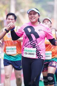 BIB: 21721, 28043, 0880
                            <button type="button" onclick="openModal(7455575)" class="btn btn-primary btn-sm float-right btn-popup" data-toggle="modal" data-target=".modal-high-quality">
                        <i class="fas fa-shopping-cart"></i> Add to Cart
                    </button>
                                            <button type="button" onclick="isThisMe(7455575, true)" class="btn btn-success btn-sm float-right btn-popup btn-isme hidden" data-toggle="tooltip" data-placement="bottom" title="นี่คือรูปของคุณใช่ไหม คลิกที่นี่เพื่อเอาเข้าอัลบั้ม">
                        <i class="fas fa-plus"></i> Add to album
                    </button>
                    <button type="button" onclick="isThisMe(7455575, false)" class="btn btn-warning btn-sm float-right btn-popup btn-isnotme hidden">
                        <i class="fas fa-ban"></i> Remove from album
                    </button>
