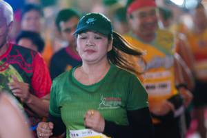 BIB: 140
                            <button type="button" onclick="openModal(7422795)" class="btn btn-primary btn-sm float-right btn-popup" data-toggle="modal" data-target=".modal-high-quality">
                        <i class="fas fa-shopping-cart"></i> Add to Cart
                    </button>
                                            <button type="button" onclick="isThisMe(7422795, true)" class="btn btn-success btn-sm float-right btn-popup btn-isme hidden" data-toggle="tooltip" data-placement="bottom" title="นี่คือรูปของคุณใช่ไหม คลิกที่นี่เพื่อเอาเข้าอัลบั้ม">
                        <i class="fas fa-plus"></i> Add to album
                    </button>
                    <button type="button" onclick="isThisMe(7422795, false)" class="btn btn-warning btn-sm float-right btn-popup btn-isnotme hidden">
                        <i class="fas fa-ban"></i> Remove from album
                    </button>