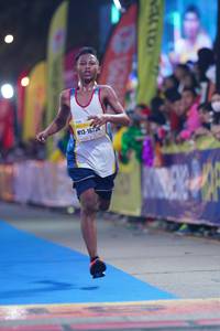 BIB: 167
                            <button type="button" onclick="openModal(7428203)" class="btn btn-primary btn-sm float-right btn-popup" data-toggle="modal" data-target=".modal-high-quality">
                        <i class="fas fa-shopping-cart"></i> Add to Cart
                    </button>
                                            <button type="button" onclick="isThisMe(7428203, true)" class="btn btn-success btn-sm float-right btn-popup btn-isme hidden" data-toggle="tooltip" data-placement="bottom" title="นี่คือรูปของคุณใช่ไหม คลิกที่นี่เพื่อเอาเข้าอัลบั้ม">
                        <i class="fas fa-plus"></i> Add to album
                    </button>
                    <button type="button" onclick="isThisMe(7428203, false)" class="btn btn-warning btn-sm float-right btn-popup btn-isnotme hidden">
                        <i class="fas fa-ban"></i> Remove from album
                    </button>