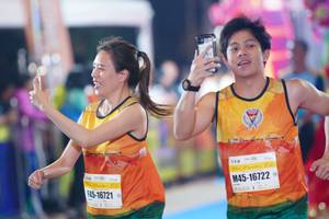 BIB: 16722, 16721
                            <button type="button" onclick="openModal(7425038)" class="btn btn-primary btn-sm float-right btn-popup" data-toggle="modal" data-target=".modal-high-quality">
                        <i class="fas fa-shopping-cart"></i> Add to Cart
                    </button>
                                            <button type="button" onclick="isThisMe(7425038, true)" class="btn btn-success btn-sm float-right btn-popup btn-isme hidden" data-toggle="tooltip" data-placement="bottom" title="นี่คือรูปของคุณใช่ไหม คลิกที่นี่เพื่อเอาเข้าอัลบั้ม">
                        <i class="fas fa-plus"></i> Add to album
                    </button>
                    <button type="button" onclick="isThisMe(7425038, false)" class="btn btn-warning btn-sm float-right btn-popup btn-isnotme hidden">
                        <i class="fas fa-ban"></i> Remove from album
                    </button>