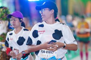 BIB: 81013
                            <button type="button" onclick="openModal(7424871)" class="btn btn-primary btn-sm float-right btn-popup" data-toggle="modal" data-target=".modal-high-quality">
                        <i class="fas fa-shopping-cart"></i> Add to Cart
                    </button>
                                            <button type="button" onclick="isThisMe(7424871, true)" class="btn btn-success btn-sm float-right btn-popup btn-isme hidden" data-toggle="tooltip" data-placement="bottom" title="นี่คือรูปของคุณใช่ไหม คลิกที่นี่เพื่อเอาเข้าอัลบั้ม">
                        <i class="fas fa-plus"></i> Add to album
                    </button>
                    <button type="button" onclick="isThisMe(7424871, false)" class="btn btn-warning btn-sm float-right btn-popup btn-isnotme hidden">
                        <i class="fas fa-ban"></i> Remove from album
                    </button>