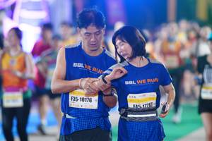 BIB: 10176, 17287
                            <button type="button" onclick="openModal(9868125)" class="btn btn-primary btn-sm float-right btn-popup" data-toggle="modal" data-target=".modal-high-quality">
                        <i class="fas fa-shopping-cart"></i> Add to Cart
                    </button>
                                            <button type="button" onclick="isThisMe(9868125, true)" class="btn btn-success btn-sm float-right btn-popup btn-isme hidden" data-toggle="tooltip" data-placement="bottom" title="นี่คือรูปของคุณใช่ไหม คลิกที่นี่เพื่อเอาเข้าอัลบั้ม">
                        <i class="fas fa-plus"></i> Add to album
                    </button>
                    <button type="button" onclick="isThisMe(9868125, false)" class="btn btn-warning btn-sm float-right btn-popup btn-isnotme hidden">
                        <i class="fas fa-ban"></i> Remove from album
                    </button>