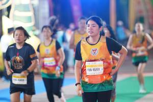 BIB: 15777, 5453
                            <button type="button" onclick="openModal(9868218)" class="btn btn-primary btn-sm float-right btn-popup" data-toggle="modal" data-target=".modal-high-quality">
                        <i class="fas fa-shopping-cart"></i> Add to Cart
                    </button>
                                            <button type="button" onclick="isThisMe(9868218, true)" class="btn btn-success btn-sm float-right btn-popup btn-isme hidden" data-toggle="tooltip" data-placement="bottom" title="นี่คือรูปของคุณใช่ไหม คลิกที่นี่เพื่อเอาเข้าอัลบั้ม">
                        <i class="fas fa-plus"></i> Add to album
                    </button>
                    <button type="button" onclick="isThisMe(9868218, false)" class="btn btn-warning btn-sm float-right btn-popup btn-isnotme hidden">
                        <i class="fas fa-ban"></i> Remove from album
                    </button>