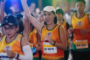 BIB: 10215
                            <button type="button" onclick="openModal(7423046)" class="btn btn-primary btn-sm float-right btn-popup" data-toggle="modal" data-target=".modal-high-quality">
                        <i class="fas fa-shopping-cart"></i> Add to Cart
                    </button>
                                            <button type="button" onclick="isThisMe(7423046, true)" class="btn btn-success btn-sm float-right btn-popup btn-isme hidden" data-toggle="tooltip" data-placement="bottom" title="นี่คือรูปของคุณใช่ไหม คลิกที่นี่เพื่อเอาเข้าอัลบั้ม">
                        <i class="fas fa-plus"></i> Add to album
                    </button>
                    <button type="button" onclick="isThisMe(7423046, false)" class="btn btn-warning btn-sm float-right btn-popup btn-isnotme hidden">
                        <i class="fas fa-ban"></i> Remove from album
                    </button>