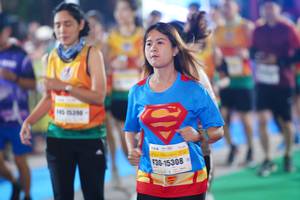 BIB: 1530, 15308
                            <button type="button" onclick="openModal(9868129)" class="btn btn-primary btn-sm float-right btn-popup" data-toggle="modal" data-target=".modal-high-quality">
                        <i class="fas fa-shopping-cart"></i> Add to Cart
                    </button>
                                            <button type="button" onclick="isThisMe(9868129, true)" class="btn btn-success btn-sm float-right btn-popup btn-isme hidden" data-toggle="tooltip" data-placement="bottom" title="นี่คือรูปของคุณใช่ไหม คลิกที่นี่เพื่อเอาเข้าอัลบั้ม">
                        <i class="fas fa-plus"></i> Add to album
                    </button>
                    <button type="button" onclick="isThisMe(9868129, false)" class="btn btn-warning btn-sm float-right btn-popup btn-isnotme hidden">
                        <i class="fas fa-ban"></i> Remove from album
                    </button>