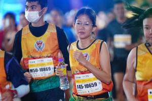 BIB: 10869, 10659
                            <button type="button" onclick="openModal(7424506)" class="btn btn-primary btn-sm float-right btn-popup" data-toggle="modal" data-target=".modal-high-quality">
                        <i class="fas fa-shopping-cart"></i> Add to Cart
                    </button>
                                            <button type="button" onclick="isThisMe(7424506, true)" class="btn btn-success btn-sm float-right btn-popup btn-isme hidden" data-toggle="tooltip" data-placement="bottom" title="นี่คือรูปของคุณใช่ไหม คลิกที่นี่เพื่อเอาเข้าอัลบั้ม">
                        <i class="fas fa-plus"></i> Add to album
                    </button>
                    <button type="button" onclick="isThisMe(7424506, false)" class="btn btn-warning btn-sm float-right btn-popup btn-isnotme hidden">
                        <i class="fas fa-ban"></i> Remove from album
                    </button>