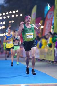 BIB: 10935
                            <button type="button" onclick="openModal(9868905)" class="btn btn-primary btn-sm float-right btn-popup" data-toggle="modal" data-target=".modal-high-quality">
                        <i class="fas fa-shopping-cart"></i> Add to Cart
                    </button>
                                            <button type="button" onclick="isThisMe(9868905, true)" class="btn btn-success btn-sm float-right btn-popup btn-isme hidden" data-toggle="tooltip" data-placement="bottom" title="นี่คือรูปของคุณใช่ไหม คลิกที่นี่เพื่อเอาเข้าอัลบั้ม">
                        <i class="fas fa-plus"></i> Add to album
                    </button>
                    <button type="button" onclick="isThisMe(9868905, false)" class="btn btn-warning btn-sm float-right btn-popup btn-isnotme hidden">
                        <i class="fas fa-ban"></i> Remove from album
                    </button>