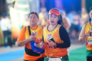 BIB: 152
                            <button type="button" onclick="openModal(7424875)" class="btn btn-primary btn-sm float-right btn-popup" data-toggle="modal" data-target=".modal-high-quality">
                        <i class="fas fa-shopping-cart"></i> Add to Cart
                    </button>
                                            <button type="button" onclick="isThisMe(7424875, true)" class="btn btn-success btn-sm float-right btn-popup btn-isme hidden" data-toggle="tooltip" data-placement="bottom" title="นี่คือรูปของคุณใช่ไหม คลิกที่นี่เพื่อเอาเข้าอัลบั้ม">
                        <i class="fas fa-plus"></i> Add to album
                    </button>
                    <button type="button" onclick="isThisMe(7424875, false)" class="btn btn-warning btn-sm float-right btn-popup btn-isnotme hidden">
                        <i class="fas fa-ban"></i> Remove from album
                    </button>