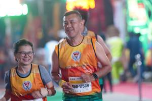 BIB: 17539
                            <button type="button" onclick="openModal(9868313)" class="btn btn-primary btn-sm float-right btn-popup" data-toggle="modal" data-target=".modal-high-quality">
                        <i class="fas fa-shopping-cart"></i> Add to Cart
                    </button>
                                            <button type="button" onclick="isThisMe(9868313, true)" class="btn btn-success btn-sm float-right btn-popup btn-isme hidden" data-toggle="tooltip" data-placement="bottom" title="นี่คือรูปของคุณใช่ไหม คลิกที่นี่เพื่อเอาเข้าอัลบั้ม">
                        <i class="fas fa-plus"></i> Add to album
                    </button>
                    <button type="button" onclick="isThisMe(9868313, false)" class="btn btn-warning btn-sm float-right btn-popup btn-isnotme hidden">
                        <i class="fas fa-ban"></i> Remove from album
                    </button>