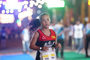 BIB: 155, 375
                            <button type="button" onclick="openModal(9868300)" class="btn btn-primary btn-sm float-right btn-popup" data-toggle="modal" data-target=".modal-high-quality">
                        <i class="fas fa-shopping-cart"></i> Add to Cart
                    </button>
                                            <button type="button" onclick="isThisMe(9868300, true)" class="btn btn-success btn-sm float-right btn-popup btn-isme hidden" data-toggle="tooltip" data-placement="bottom" title="นี่คือรูปของคุณใช่ไหม คลิกที่นี่เพื่อเอาเข้าอัลบั้ม">
                        <i class="fas fa-plus"></i> Add to album
                    </button>
                    <button type="button" onclick="isThisMe(9868300, false)" class="btn btn-warning btn-sm float-right btn-popup btn-isnotme hidden">
                        <i class="fas fa-ban"></i> Remove from album
                    </button>