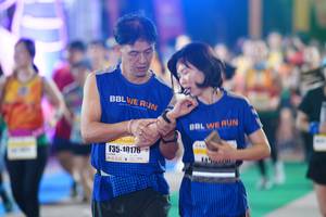 BIB: 10176
                            <button type="button" onclick="openModal(7424944)" class="btn btn-primary btn-sm float-right btn-popup" data-toggle="modal" data-target=".modal-high-quality">
                        <i class="fas fa-shopping-cart"></i> Add to Cart
                    </button>
                                            <button type="button" onclick="isThisMe(7424944, true)" class="btn btn-success btn-sm float-right btn-popup btn-isme hidden" data-toggle="tooltip" data-placement="bottom" title="นี่คือรูปของคุณใช่ไหม คลิกที่นี่เพื่อเอาเข้าอัลบั้ม">
                        <i class="fas fa-plus"></i> Add to album
                    </button>
                    <button type="button" onclick="isThisMe(7424944, false)" class="btn btn-warning btn-sm float-right btn-popup btn-isnotme hidden">
                        <i class="fas fa-ban"></i> Remove from album
                    </button>