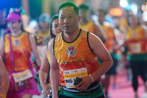 BIB: 102
                            <button type="button" onclick="openModal(7424117)" class="btn btn-primary btn-sm float-right btn-popup" data-toggle="modal" data-target=".modal-high-quality">
                        <i class="fas fa-shopping-cart"></i> Add to Cart
                    </button>
                                            <button type="button" onclick="isThisMe(7424117, true)" class="btn btn-success btn-sm float-right btn-popup btn-isme hidden" data-toggle="tooltip" data-placement="bottom" title="นี่คือรูปของคุณใช่ไหม คลิกที่นี่เพื่อเอาเข้าอัลบั้ม">
                        <i class="fas fa-plus"></i> Add to album
                    </button>
                    <button type="button" onclick="isThisMe(7424117, false)" class="btn btn-warning btn-sm float-right btn-popup btn-isnotme hidden">
                        <i class="fas fa-ban"></i> Remove from album
                    </button>