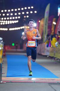 BIB: 10915
                            <button type="button" onclick="openModal(9868387)" class="btn btn-primary btn-sm float-right btn-popup" data-toggle="modal" data-target=".modal-high-quality">
                        <i class="fas fa-shopping-cart"></i> Add to Cart
                    </button>
                                            <button type="button" onclick="isThisMe(9868387, true)" class="btn btn-success btn-sm float-right btn-popup btn-isme hidden" data-toggle="tooltip" data-placement="bottom" title="นี่คือรูปของคุณใช่ไหม คลิกที่นี่เพื่อเอาเข้าอัลบั้ม">
                        <i class="fas fa-plus"></i> Add to album
                    </button>
                    <button type="button" onclick="isThisMe(9868387, false)" class="btn btn-warning btn-sm float-right btn-popup btn-isnotme hidden">
                        <i class="fas fa-ban"></i> Remove from album
                    </button>