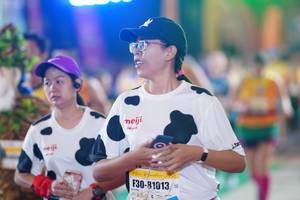 BIB: 81013
                            <button type="button" onclick="openModal(7424863)" class="btn btn-primary btn-sm float-right btn-popup" data-toggle="modal" data-target=".modal-high-quality">
                        <i class="fas fa-shopping-cart"></i> Add to Cart
                    </button>
                                            <button type="button" onclick="isThisMe(7424863, true)" class="btn btn-success btn-sm float-right btn-popup btn-isme hidden" data-toggle="tooltip" data-placement="bottom" title="นี่คือรูปของคุณใช่ไหม คลิกที่นี่เพื่อเอาเข้าอัลบั้ม">
                        <i class="fas fa-plus"></i> Add to album
                    </button>
                    <button type="button" onclick="isThisMe(7424863, false)" class="btn btn-warning btn-sm float-right btn-popup btn-isnotme hidden">
                        <i class="fas fa-ban"></i> Remove from album
                    </button>