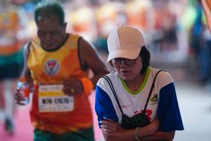 BIB: 17676
                            <button type="button" onclick="openModal(7424595)" class="btn btn-primary btn-sm float-right btn-popup" data-toggle="modal" data-target=".modal-high-quality">
                        <i class="fas fa-shopping-cart"></i> Add to Cart
                    </button>
                                            <button type="button" onclick="isThisMe(7424595, true)" class="btn btn-success btn-sm float-right btn-popup btn-isme hidden" data-toggle="tooltip" data-placement="bottom" title="นี่คือรูปของคุณใช่ไหม คลิกที่นี่เพื่อเอาเข้าอัลบั้ม">
                        <i class="fas fa-plus"></i> Add to album
                    </button>
                    <button type="button" onclick="isThisMe(7424595, false)" class="btn btn-warning btn-sm float-right btn-popup btn-isnotme hidden">
                        <i class="fas fa-ban"></i> Remove from album
                    </button>