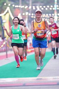 BIB: 156, 25101
                            <button type="button" onclick="openModal(7327739)" class="btn btn-primary btn-sm float-right btn-popup" data-toggle="modal" data-target=".modal-high-quality">
                        <i class="fas fa-shopping-cart"></i> Add to Cart
                    </button>
                                            <button type="button" onclick="isThisMe(7327739, true)" class="btn btn-success btn-sm float-right btn-popup btn-isme hidden" data-toggle="tooltip" data-placement="bottom" title="นี่คือรูปของคุณใช่ไหม คลิกที่นี่เพื่อเอาเข้าอัลบั้ม">
                        <i class="fas fa-plus"></i> Add to album
                    </button>
                    <button type="button" onclick="isThisMe(7327739, false)" class="btn btn-warning btn-sm float-right btn-popup btn-isnotme hidden">
                        <i class="fas fa-ban"></i> Remove from album
                    </button>