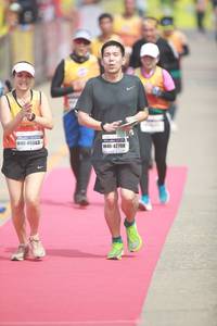 BIB: 46083, 42798
                            <button type="button" onclick="openModal(8274473)" class="btn btn-primary btn-sm float-right btn-popup" data-toggle="modal" data-target=".modal-high-quality">
                        <i class="fas fa-shopping-cart"></i> Add to Cart
                    </button>
                                            <button type="button" onclick="isThisMe(8274473, true)" class="btn btn-success btn-sm float-right btn-popup btn-isme hidden" data-toggle="tooltip" data-placement="bottom" title="นี่คือรูปของคุณใช่ไหม คลิกที่นี่เพื่อเอาเข้าอัลบั้ม">
                        <i class="fas fa-plus"></i> Add to album
                    </button>
                    <button type="button" onclick="isThisMe(8274473, false)" class="btn btn-warning btn-sm float-right btn-popup btn-isnotme hidden">
                        <i class="fas fa-ban"></i> Remove from album
                    </button>