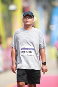 BIB: 42195, 43049
                            <button type="button" onclick="openModal(8407370)" class="btn btn-primary btn-sm float-right btn-popup" data-toggle="modal" data-target=".modal-high-quality">
                        <i class="fas fa-shopping-cart"></i> Add to Cart
                    </button>
                                            <button type="button" onclick="isThisMe(8407370, true)" class="btn btn-success btn-sm float-right btn-popup btn-isme hidden" data-toggle="tooltip" data-placement="bottom" title="นี่คือรูปของคุณใช่ไหม คลิกที่นี่เพื่อเอาเข้าอัลบั้ม">
                        <i class="fas fa-plus"></i> Add to album
                    </button>
                    <button type="button" onclick="isThisMe(8407370, false)" class="btn btn-warning btn-sm float-right btn-popup btn-isnotme hidden">
                        <i class="fas fa-ban"></i> Remove from album
                    </button>