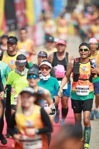 BIB: 40925
                            <button type="button" onclick="openModal(8412266)" class="btn btn-primary btn-sm float-right btn-popup" data-toggle="modal" data-target=".modal-high-quality">
                        <i class="fas fa-shopping-cart"></i> Add to Cart
                    </button>
                                            <button type="button" onclick="isThisMe(8412266, true)" class="btn btn-success btn-sm float-right btn-popup btn-isme hidden" data-toggle="tooltip" data-placement="bottom" title="นี่คือรูปของคุณใช่ไหม คลิกที่นี่เพื่อเอาเข้าอัลบั้ม">
                        <i class="fas fa-plus"></i> Add to album
                    </button>
                    <button type="button" onclick="isThisMe(8412266, false)" class="btn btn-warning btn-sm float-right btn-popup btn-isnotme hidden">
                        <i class="fas fa-ban"></i> Remove from album
                    </button>