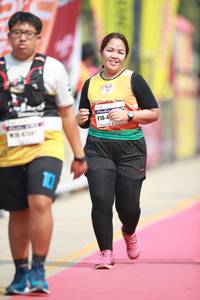 BIB: 4743
                            <button type="button" onclick="openModal(8406691)" class="btn btn-primary btn-sm float-right btn-popup" data-toggle="modal" data-target=".modal-high-quality">
                        <i class="fas fa-shopping-cart"></i> Add to Cart
                    </button>
                                            <button type="button" onclick="isThisMe(8406691, true)" class="btn btn-success btn-sm float-right btn-popup btn-isme hidden" data-toggle="tooltip" data-placement="bottom" title="นี่คือรูปของคุณใช่ไหม คลิกที่นี่เพื่อเอาเข้าอัลบั้ม">
                        <i class="fas fa-plus"></i> Add to album
                    </button>
                    <button type="button" onclick="isThisMe(8406691, false)" class="btn btn-warning btn-sm float-right btn-popup btn-isnotme hidden">
                        <i class="fas fa-ban"></i> Remove from album
                    </button>