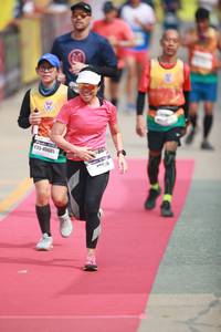 BIB: 40685
                            <button type="button" onclick="openModal(8319250)" class="btn btn-primary btn-sm float-right btn-popup" data-toggle="modal" data-target=".modal-high-quality">
                        <i class="fas fa-shopping-cart"></i> Add to Cart
                    </button>
                                            <button type="button" onclick="isThisMe(8319250, true)" class="btn btn-success btn-sm float-right btn-popup btn-isme hidden" data-toggle="tooltip" data-placement="bottom" title="นี่คือรูปของคุณใช่ไหม คลิกที่นี่เพื่อเอาเข้าอัลบั้ม">
                        <i class="fas fa-plus"></i> Add to album
                    </button>
                    <button type="button" onclick="isThisMe(8319250, false)" class="btn btn-warning btn-sm float-right btn-popup btn-isnotme hidden">
                        <i class="fas fa-ban"></i> Remove from album
                    </button>