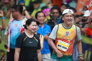 BIB: 102, 17484
                            <button type="button" onclick="openModal(8209489)" class="btn btn-primary btn-sm float-right btn-popup" data-toggle="modal" data-target=".modal-high-quality">
                        <i class="fas fa-shopping-cart"></i> Add to Cart
                    </button>
                                            <button type="button" onclick="isThisMe(8209489, true)" class="btn btn-success btn-sm float-right btn-popup btn-isme hidden" data-toggle="tooltip" data-placement="bottom" title="นี่คือรูปของคุณใช่ไหม คลิกที่นี่เพื่อเอาเข้าอัลบั้ม">
                        <i class="fas fa-plus"></i> Add to album
                    </button>
                    <button type="button" onclick="isThisMe(8209489, false)" class="btn btn-warning btn-sm float-right btn-popup btn-isnotme hidden">
                        <i class="fas fa-ban"></i> Remove from album
                    </button>