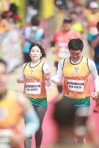 BIB: 41924, 40091
                            <button type="button" onclick="openModal(8234848)" class="btn btn-primary btn-sm float-right btn-popup" data-toggle="modal" data-target=".modal-high-quality">
                        <i class="fas fa-shopping-cart"></i> Add to Cart
                    </button>
                                            <button type="button" onclick="isThisMe(8234848, true)" class="btn btn-success btn-sm float-right btn-popup btn-isme hidden" data-toggle="tooltip" data-placement="bottom" title="นี่คือรูปของคุณใช่ไหม คลิกที่นี่เพื่อเอาเข้าอัลบั้ม">
                        <i class="fas fa-plus"></i> Add to album
                    </button>
                    <button type="button" onclick="isThisMe(8234848, false)" class="btn btn-warning btn-sm float-right btn-popup btn-isnotme hidden">
                        <i class="fas fa-ban"></i> Remove from album
                    </button>